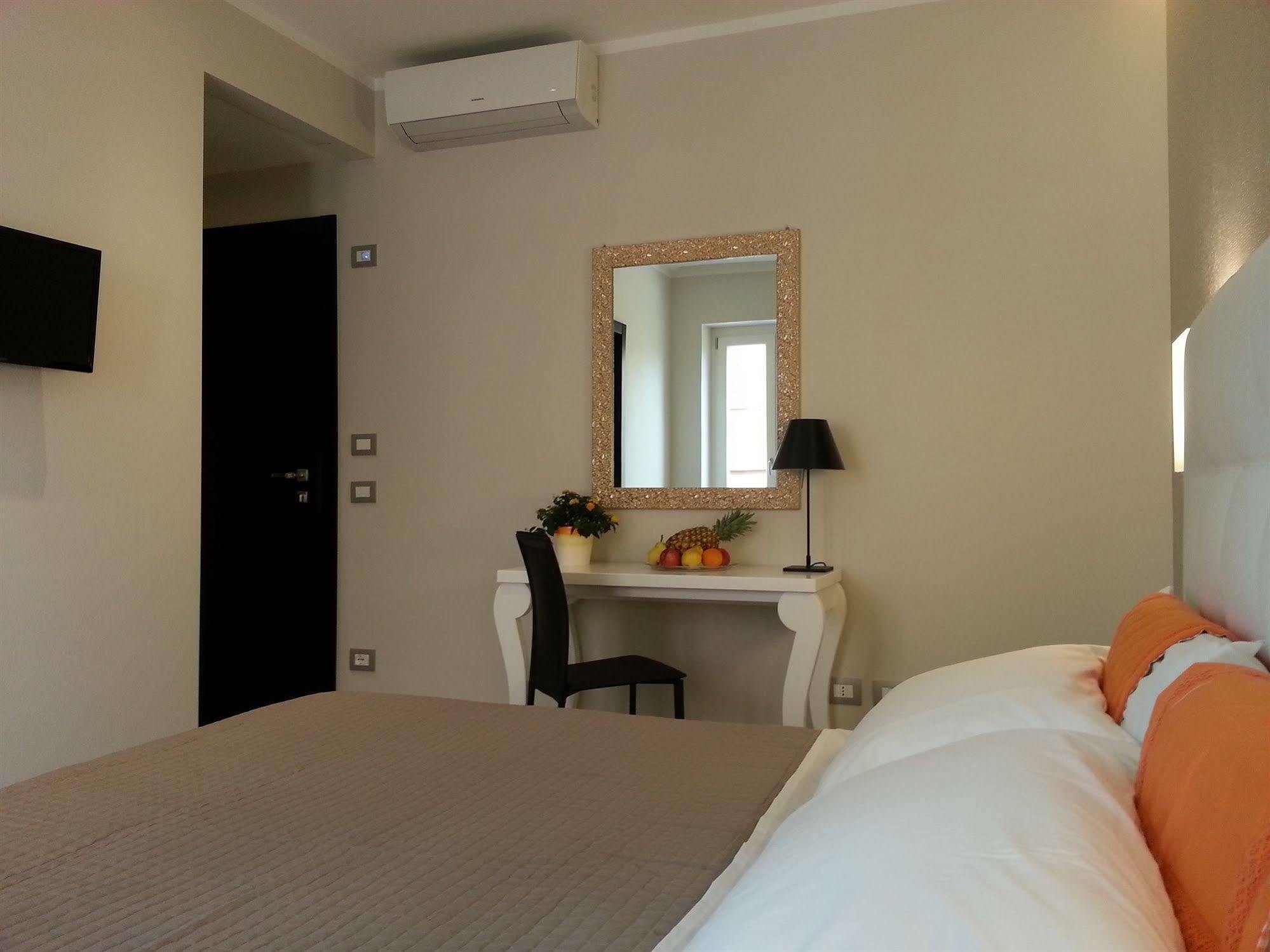 Gemini Suite Roma Exterior foto